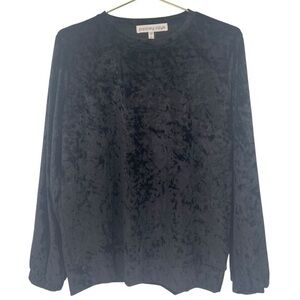 NWT Paisley Raye Medium Black velvet long sleeve top